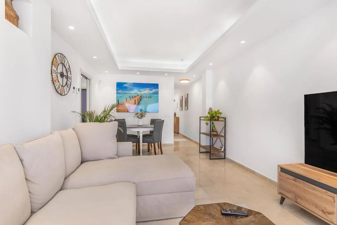 شقة Penthouse Playamar فوينخيرولا